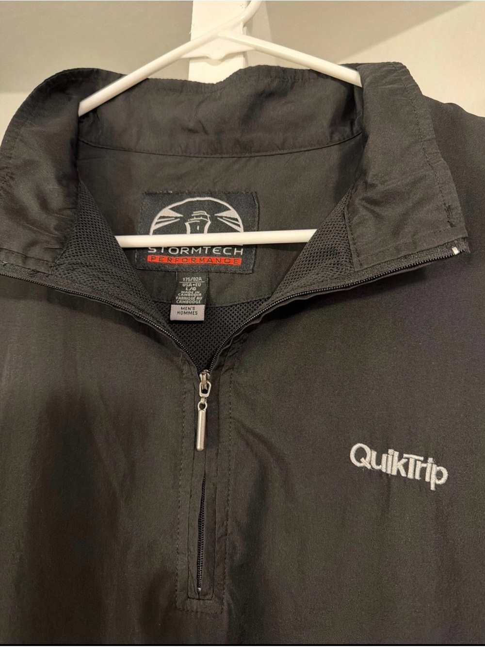 QuikTrip Stormtech Performance Quarter Zip Jacket. Men’s Size L